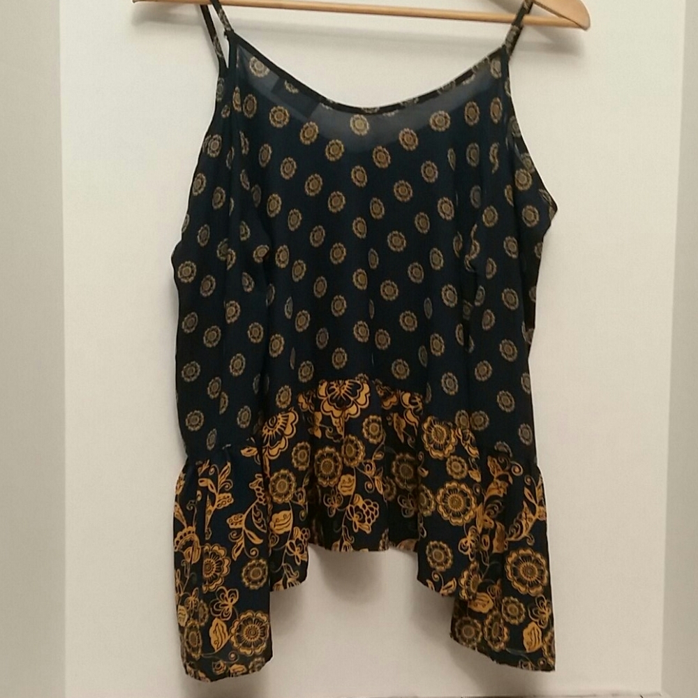 Sienna Sky Cold Shoulder Bell Sleeve Blouse Size Small - Picture 9 of 13